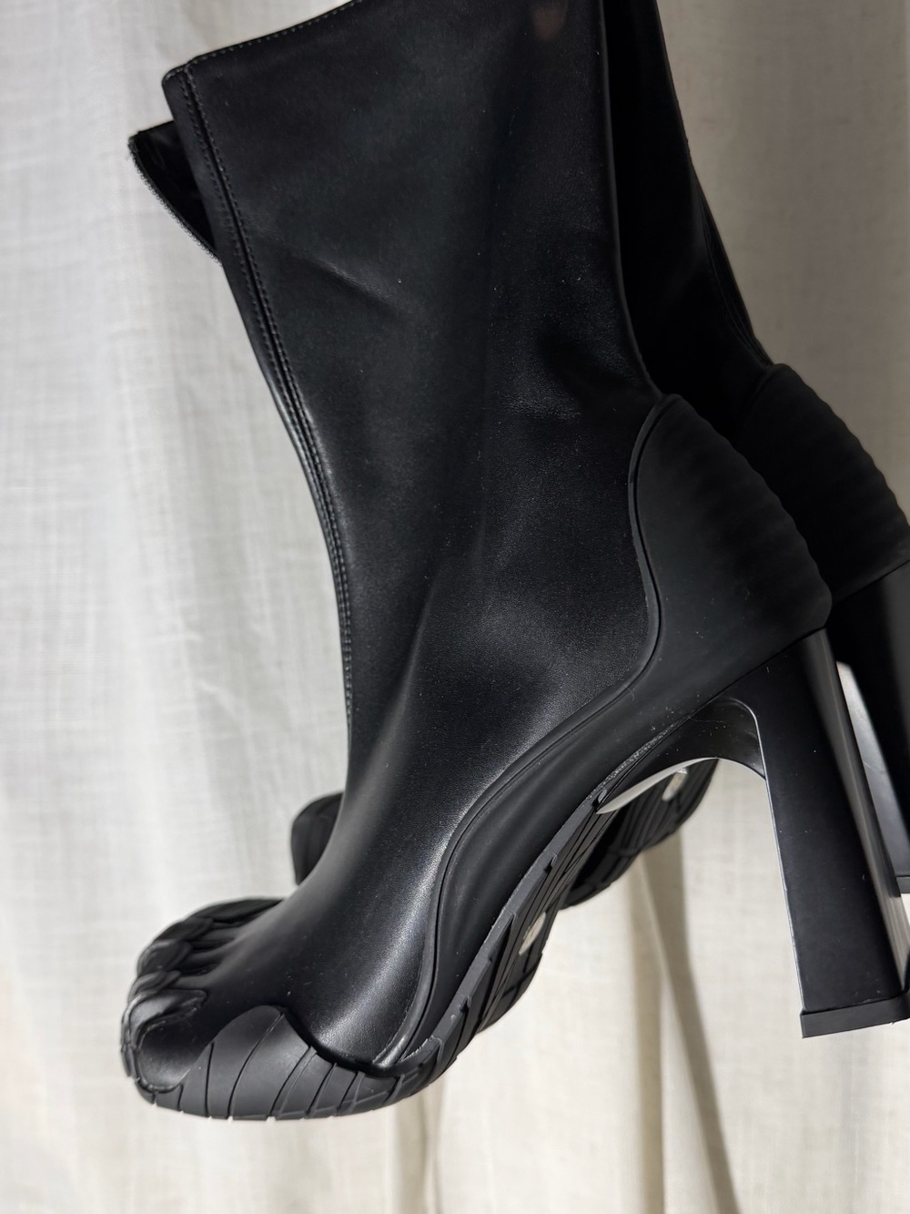Vibram five finger heels - Picture 4 of 9